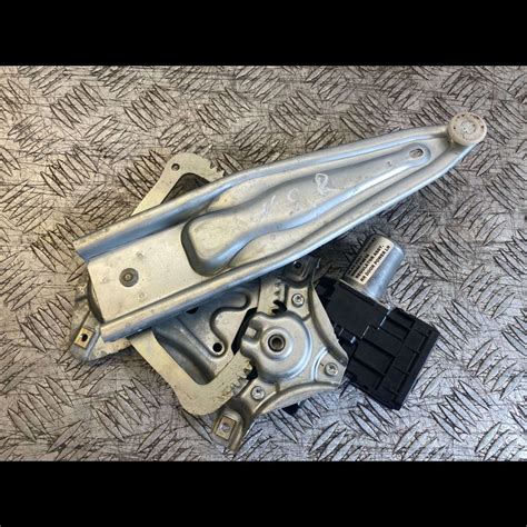 Mercedes-Benz M-Klasse su SPACCER® pakėlimo komplektu