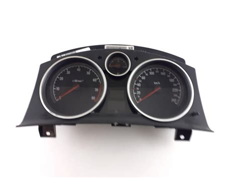 Opel Astra H prietaisų skydelis su temperatūros indikatoriumi