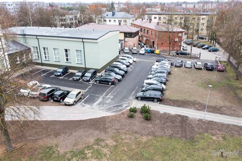 Tarnybinio automobilio stovėjimo aikštelė