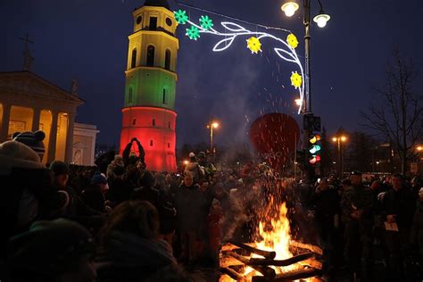 Vilnius, Lietuva. 2023 m. vasario 22 d. SCANIA vilkikas stovi aikštelėje.
