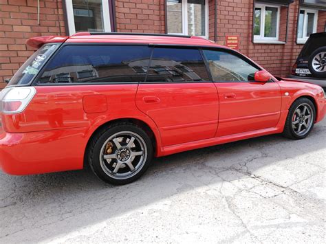 Subaru Legacy su R17 ratlankiais