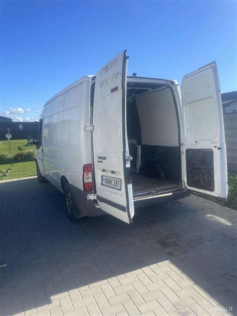 Krovinių pervežimas mikroautobusu