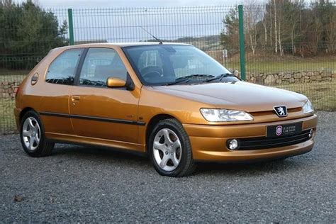 Peugeot 306 automobilio nuotrauka
