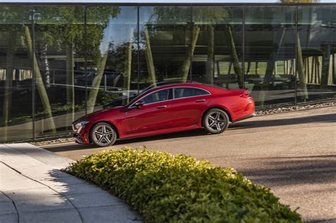 Mercedes-Benz CLS iš priekio