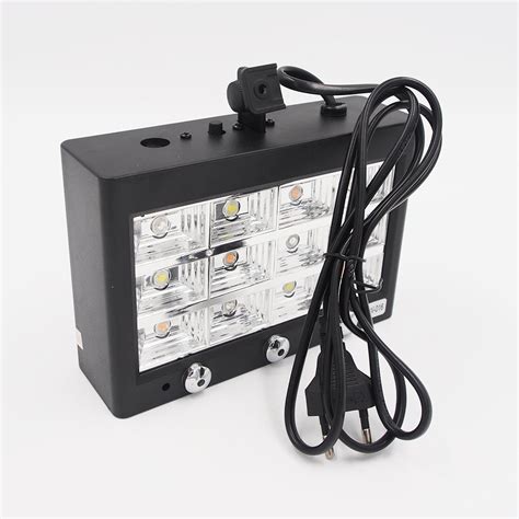 Stroboskopas, naudojamas automobilių mechanikoje