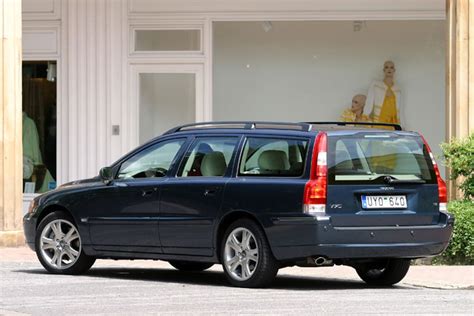 Volvo V70 II interjeras