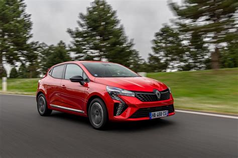 Renault Clio dizaino evoliucija