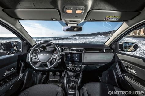 Dacia Duster Essential interjeras su multimedija