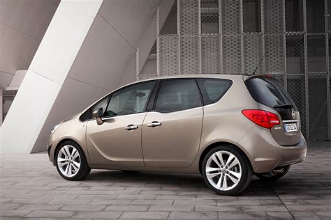 Opel Meriva 2011 rūdžių pažeidimai