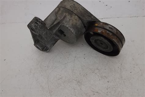 BMW E36 generatoriaus diržo atraminio elemento pakeitimas