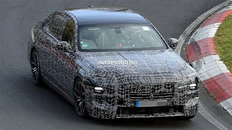 BMW 7 serijos kėbulo konstrukcija Carbon Core