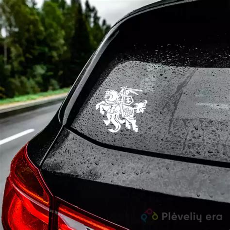 Lipdukas Vytis ant automobilio