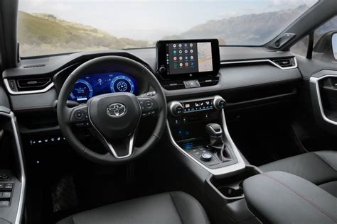 Toyota RAV4 Plug-in Hybrid važiavimo režimų pasirinkimas