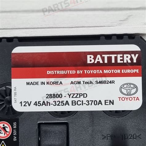 Toyota Prius 12V akumuliatoriaus pakeitimas