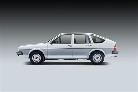 Volkswagen Passat B2 modelis 1:18