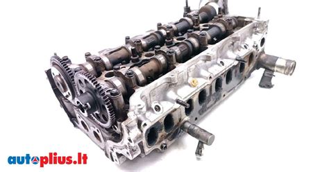 Toyota Auris 2007 m. variklio skyriaus schema su pažymėtomis variklio pagalvėmis