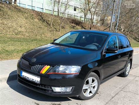 Skoda Rapid interjeras su informacine sistema