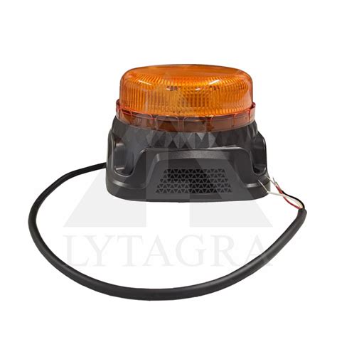 Priekinė automobilio dalis su matomu garsiniu signalu