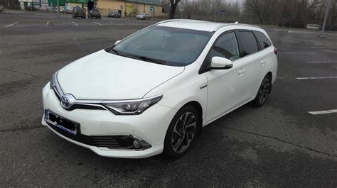 Toyota Auris 2016 modelio nuotrauka
