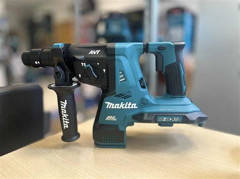 Vinių kalimas į betoną