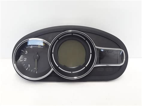 Renault Megane prietaisų skydelis