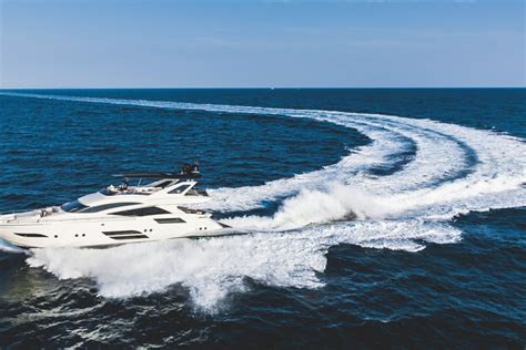 Įvairūs vidaus vandenų transporto priemonių tipai