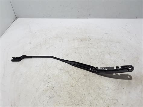 Volvo S60 priekinio stiklo valytuvų svirtelės schema