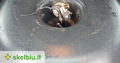 42L toroidinis dujų balionas, sumontuotas atsarginio rato vietoje