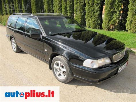 Volvo V70 priekis