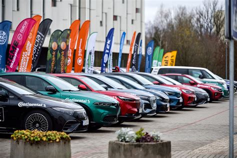 Investicijos į automobilių modelių kūrimą