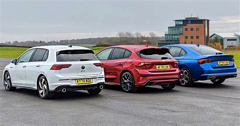 Konkurenciniai automobiliai: VW Golf, Ford Focus, Skoda Octavia