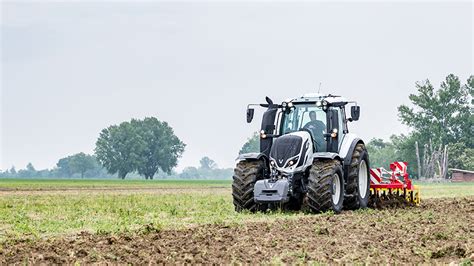 Valtra A serijos traktoriaus interjeras