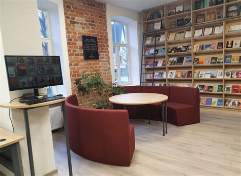 Bibliotekos interjeras