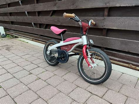 vaikiškas dviratis BMW su pedalais