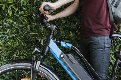 elektrinio dviračio laikymas vėsioje ir sausoje vietoje