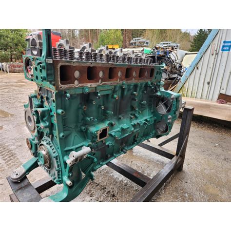 Volvo variklio dalys