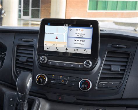 Ford Transit Custom interjeras su Sync 3 sistema