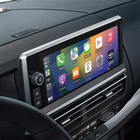 Toyota C-HR multimedijos įrenginys su Apple CarPlay