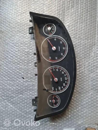 Opel Vectra C prietaisų skydelis