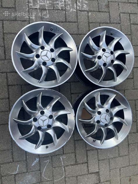 Palyginimas: skardiniai ir lieti ratlankiai