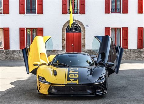 Šiuolaikinis superautomobilis