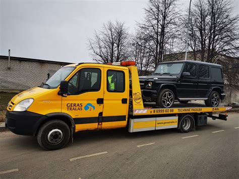 Elektromobilio transportavimas ant platformos