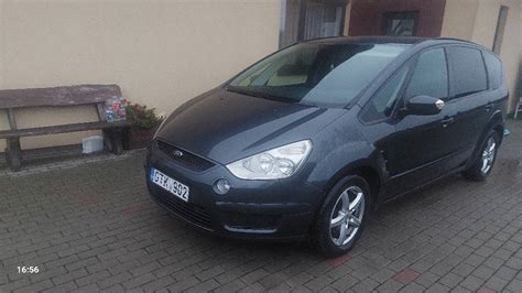 Naudotas 7 vietų automobilis