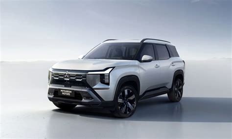 Naujas 7 vietų SUV