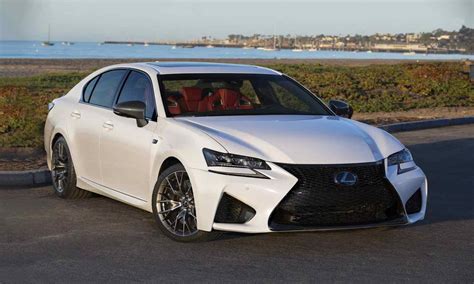 Lexus GS automobilis
