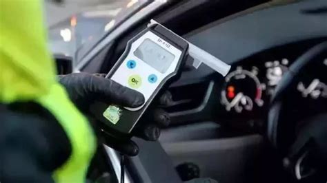 Slystantis automobilis ir vairuotojo veiksmai