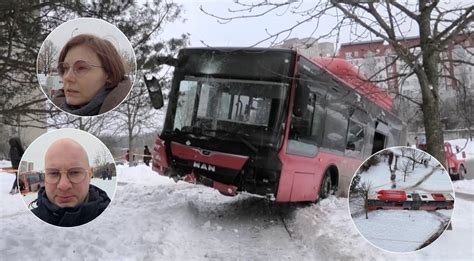 Autobusas, užvažiavęs ant laiptų Vilniuje