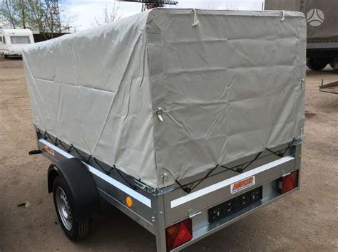 Schematinis priekabos su atidaromu bortu vaizdas