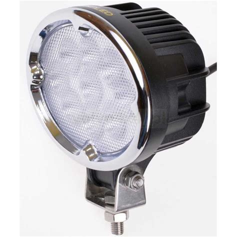27W LED darbinė lempa ant visureigio