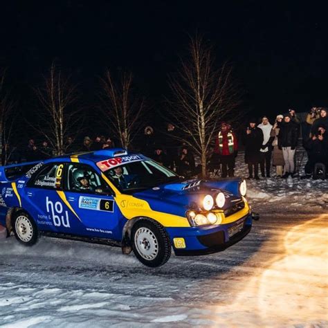 Istorinės automobilių ralio nuotraukos
